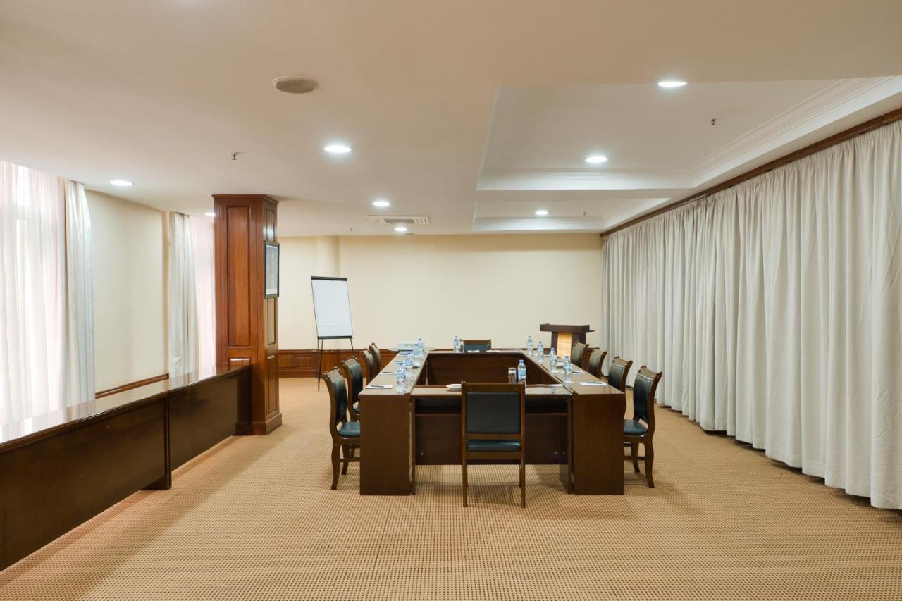 Kibo Palace Hotel Arusha Kültér fotó